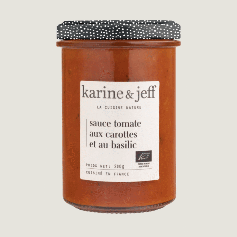 Tomatensauce mit Karotten und Basilikum